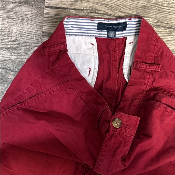 Tommy Hilfiger Men's Vibrant Red Chinos - Picture 2 of 11